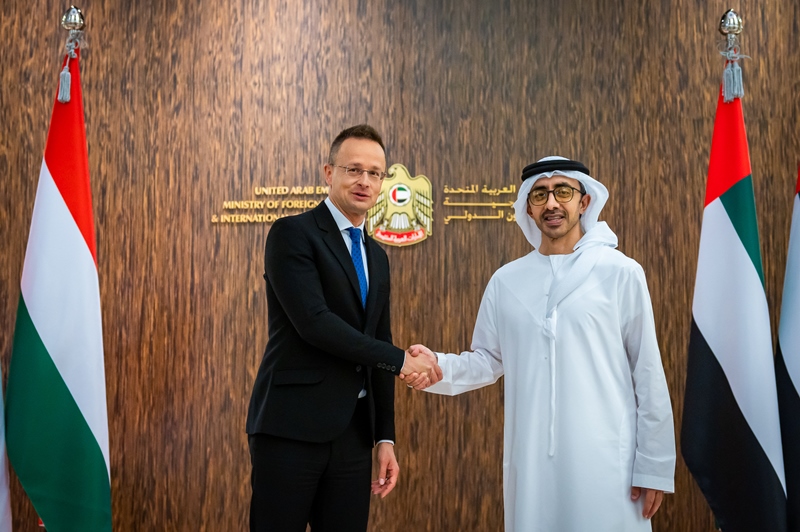  Abdullah bin Zayed, Hungarian Foreign Minister discuss consolidating cooperation, partnership
