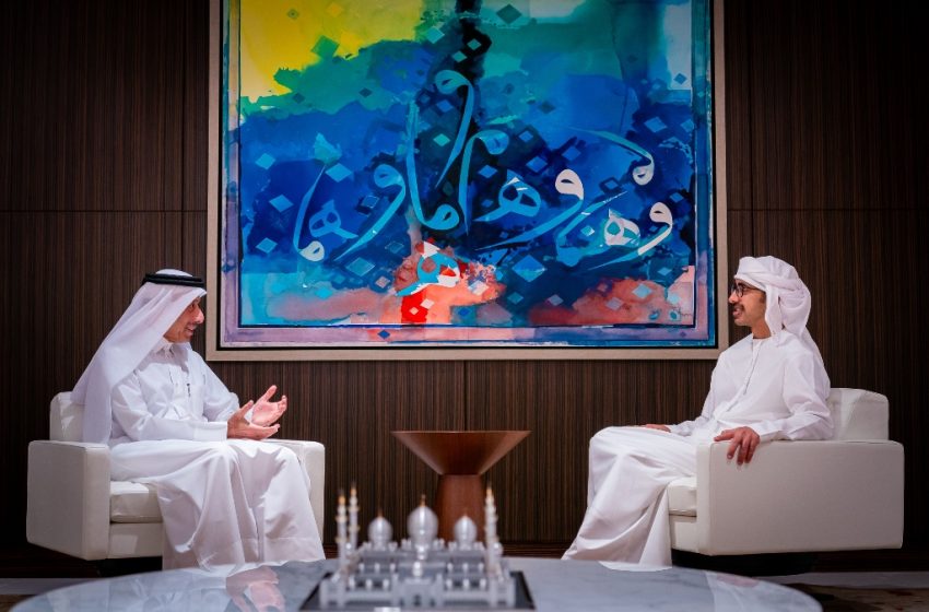  Abdullah bin Zayed meets Qatari ambassador to UAE